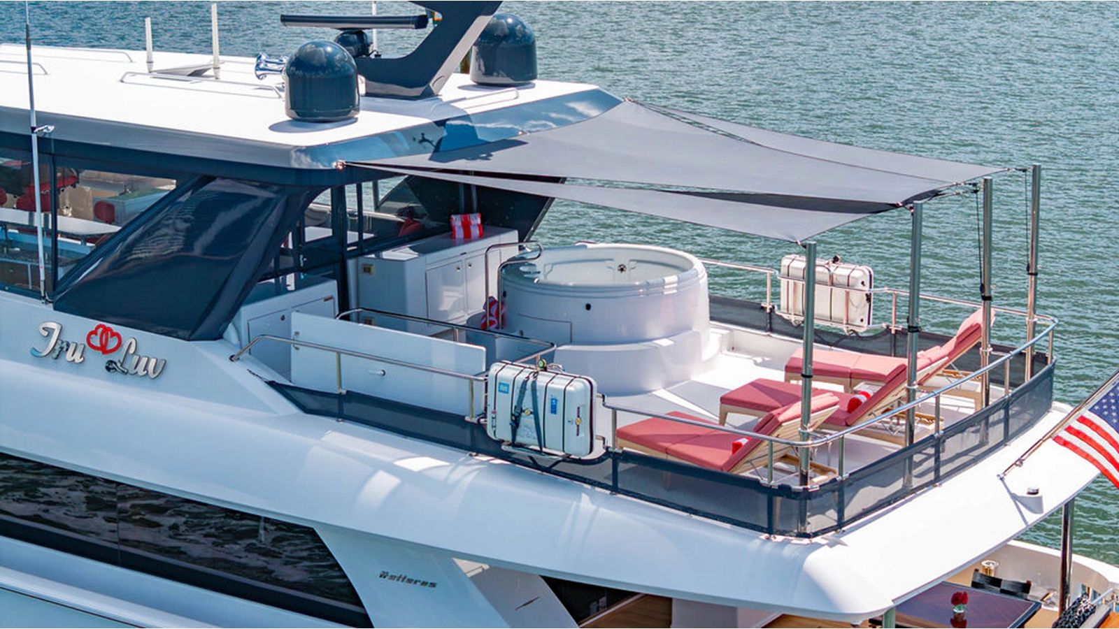 105' Hatteras