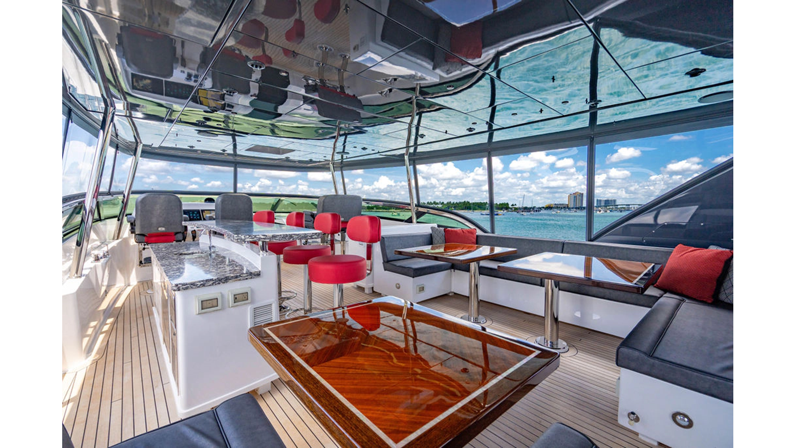 105' Hatteras