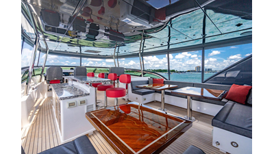 2022 HATTERAS Raised Pilothouse - photo 4