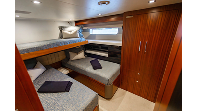 2022 HATTERAS Raised Pilothouse - photo 30