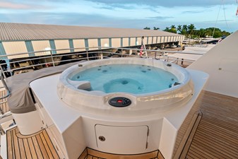 2017 NORDHAVN 96 - photo 13