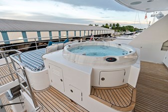 2017 NORDHAVN 96 - photo 33
