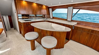 2018 VIKING 62 Convertible - photo 8