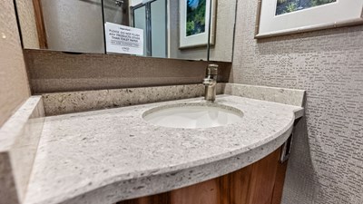 2018 VIKING 62 Convertible - photo 27