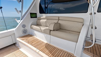 2018 VIKING 62 Convertible - photo 37