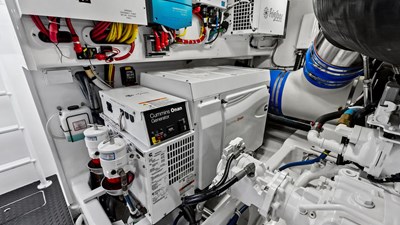 2018 VIKING 62 Convertible - photo 58