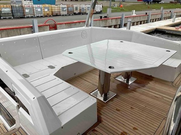 2022 GALEON YACHTS 640 FLY