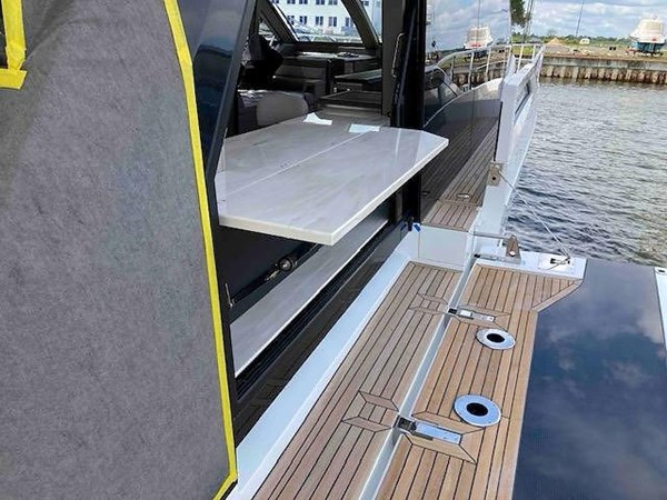 2022 GALEON YACHTS 640 FLY