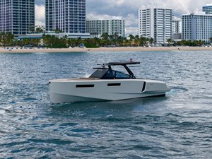 2023 EVO YACHTS R4 - photo 3