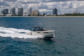 2023 EVO YACHTS R4 - photo 18