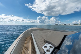 2023 EVO YACHTS R4 - photo 34
