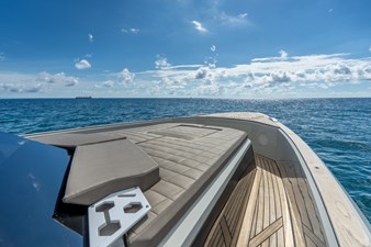 2023 EVO YACHTS R4 - photo 35