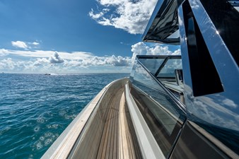 2023 EVO YACHTS R4 - photo 38