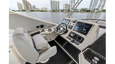 2017 SEA RAY L650 Fly - photo 32
