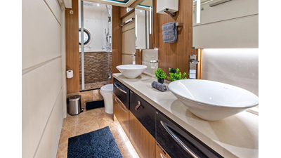 2017 SEA RAY L650 Fly - photo 76