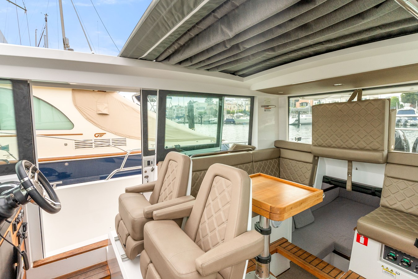 2019 AXOPAR 37 Cabin — photograph 5