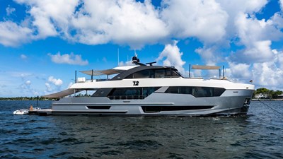 M/Y 12 485532