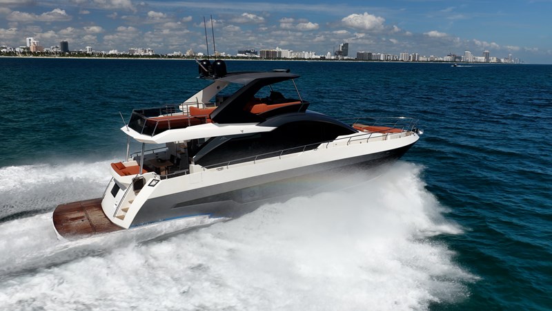 2024 ASTILLEROS ASTONDOA 66 FLYBRIDGE