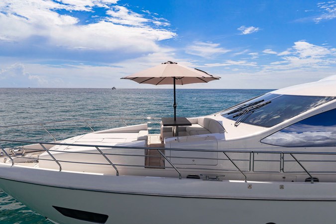 2017 AZIMUT YACHTS