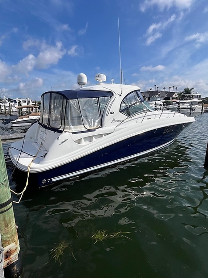 Wolk On Water — 2006 Sea Ray 40 Sundancer — photo 5