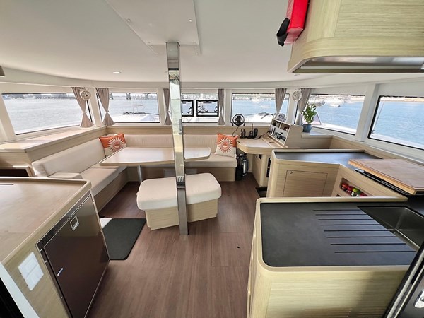 2024 LAGOON CATAMARANS 51