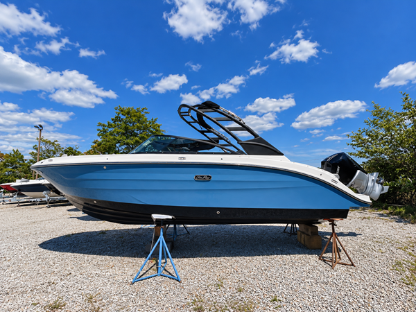 SEA RAY SDX 250 OUTBOARD