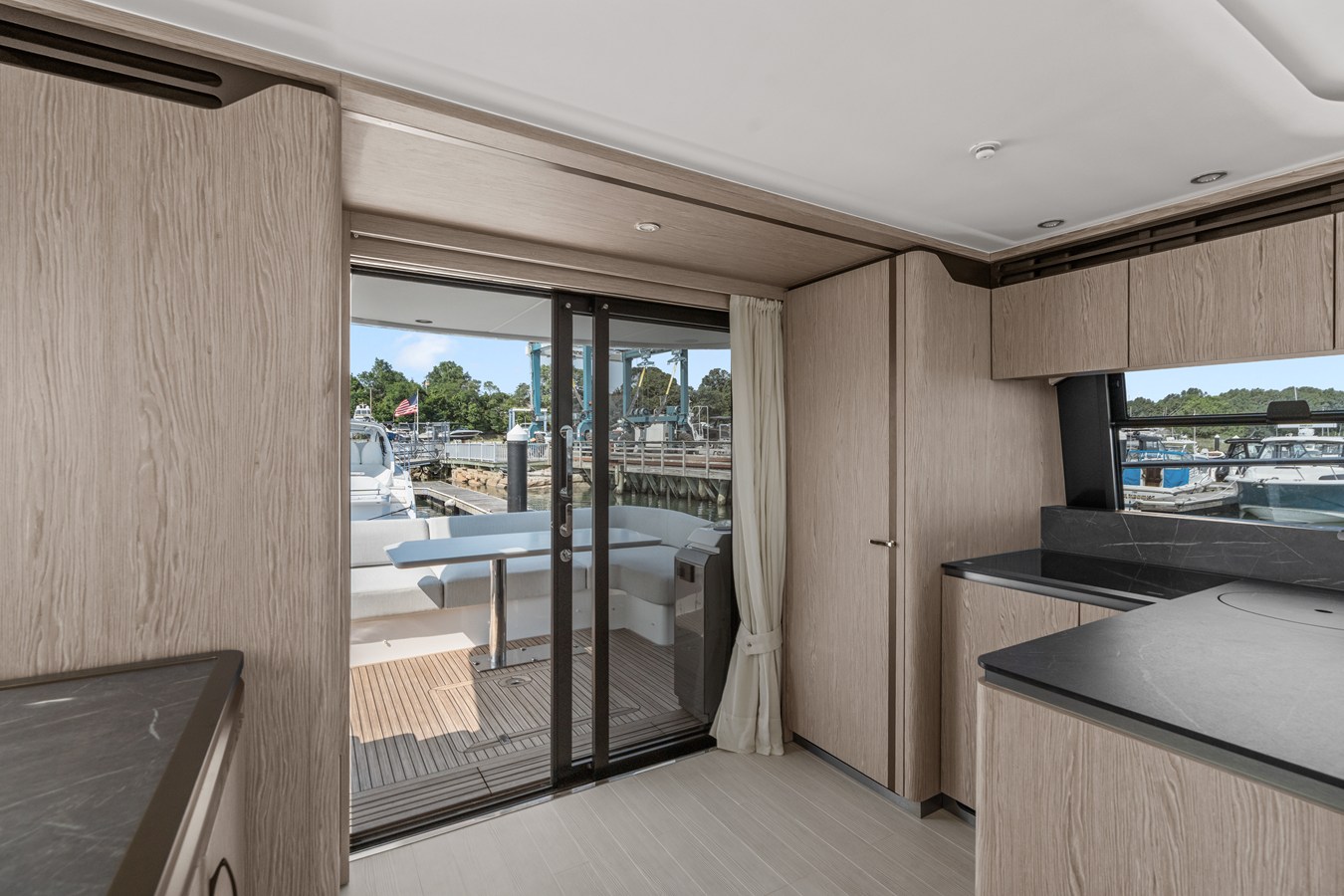 AZIMUT FLY 53, photo 29