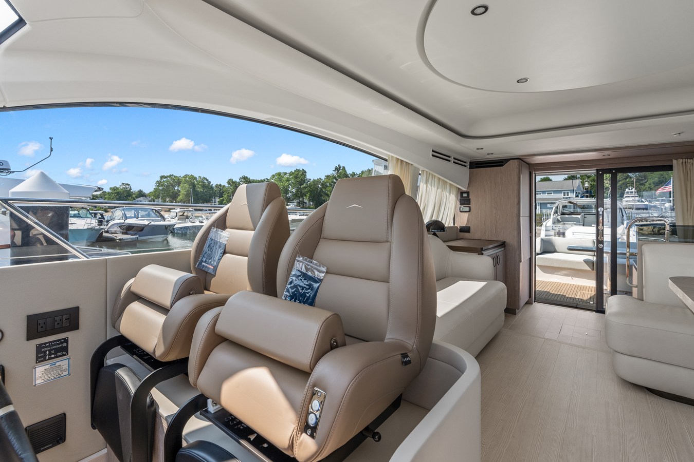 AZIMUT FLY 53, photo 39