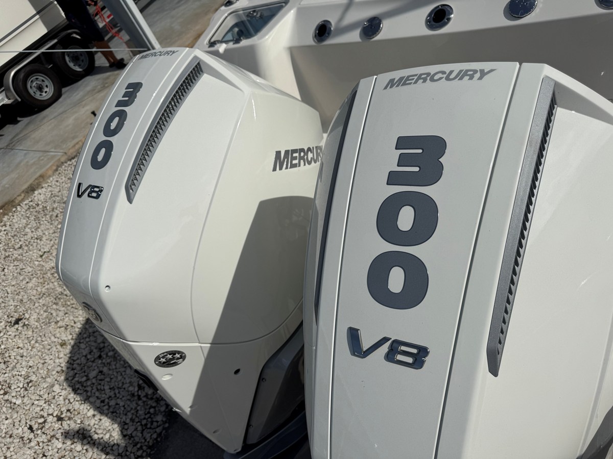 BOSTON WHALER 280 OUTRAGE, photo 5