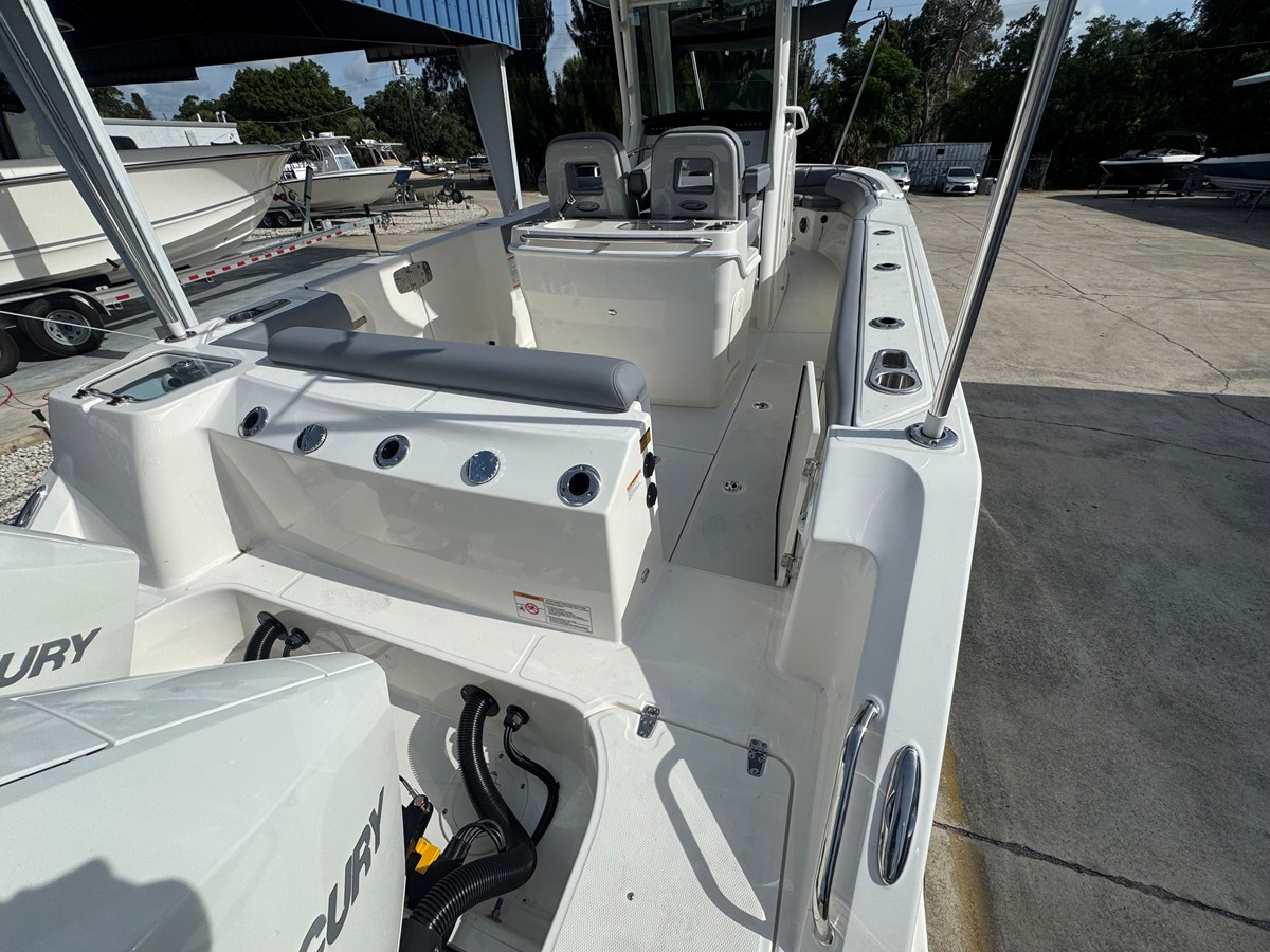 BOSTON WHALER 280 OUTRAGE, photo 6