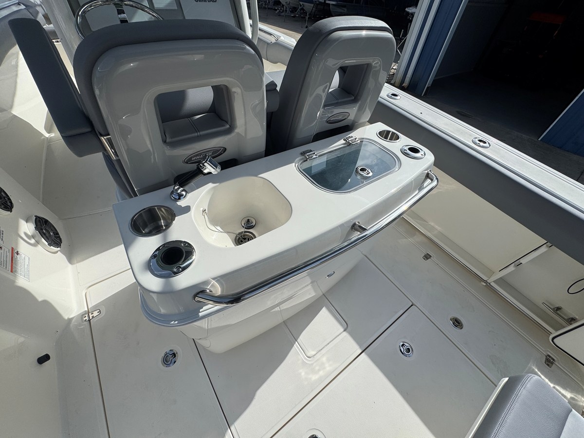 BOSTON WHALER 280 OUTRAGE, photo 11