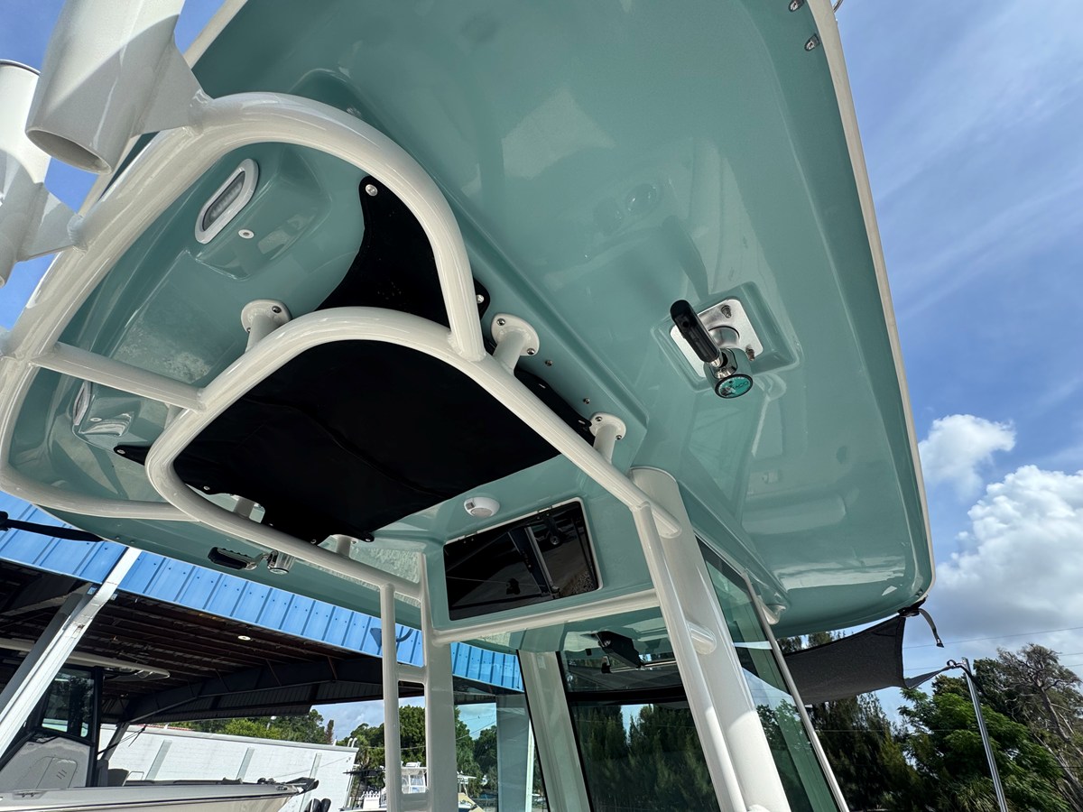 BOSTON WHALER 280 OUTRAGE, photo 14