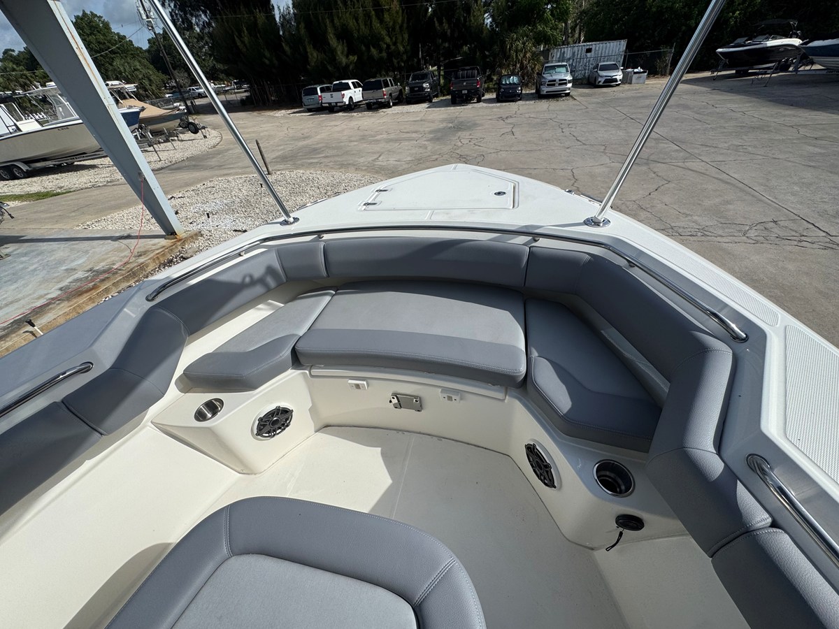 BOSTON WHALER 280 OUTRAGE, photo 18
