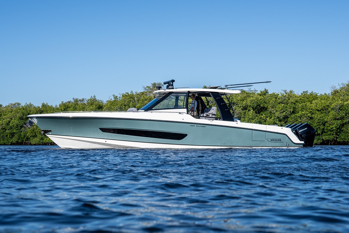 BOSTON WHALER 420 OUTRAGE, photo 3