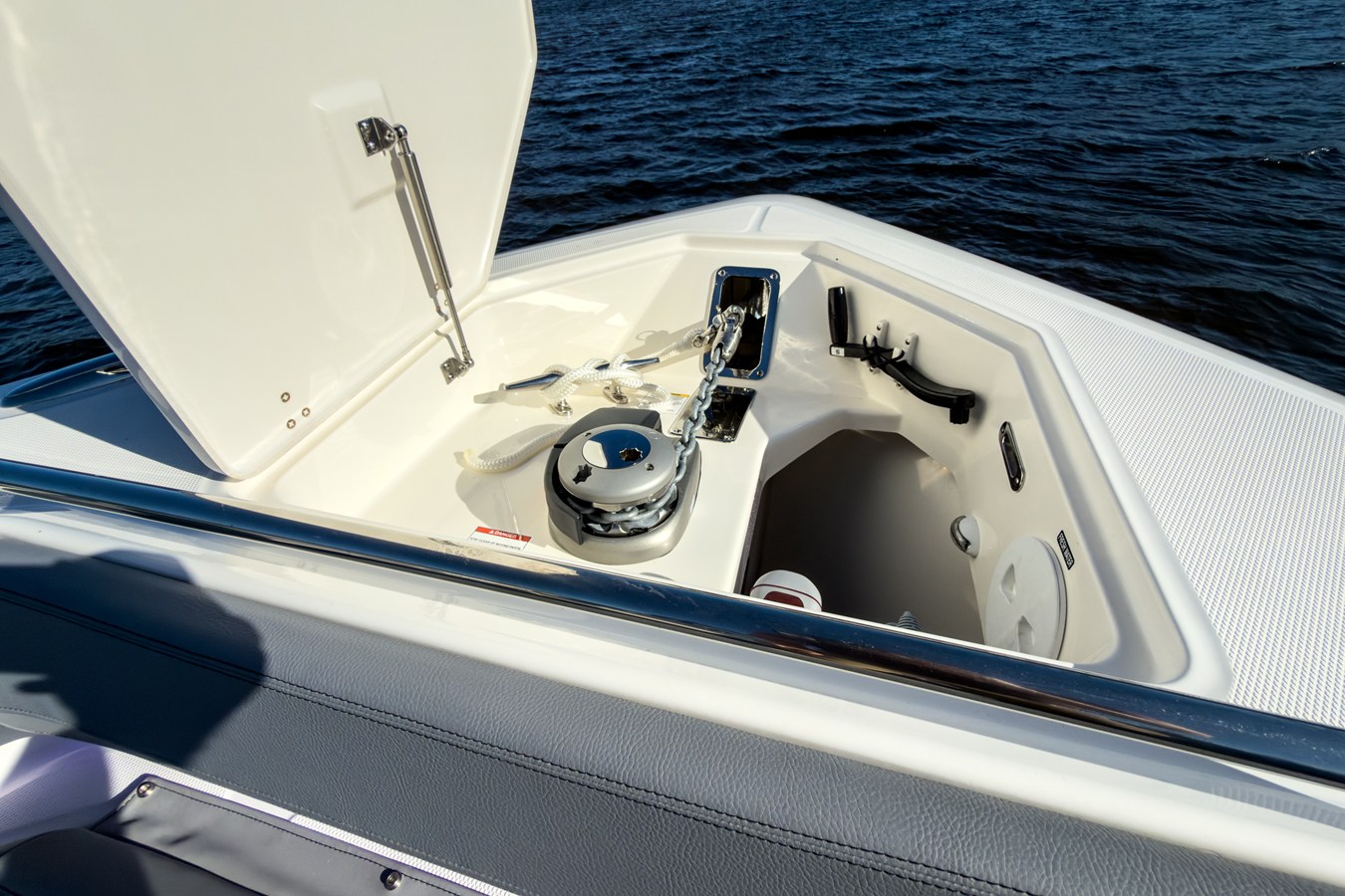 BOSTON WHALER 420 OUTRAGE, photo 36