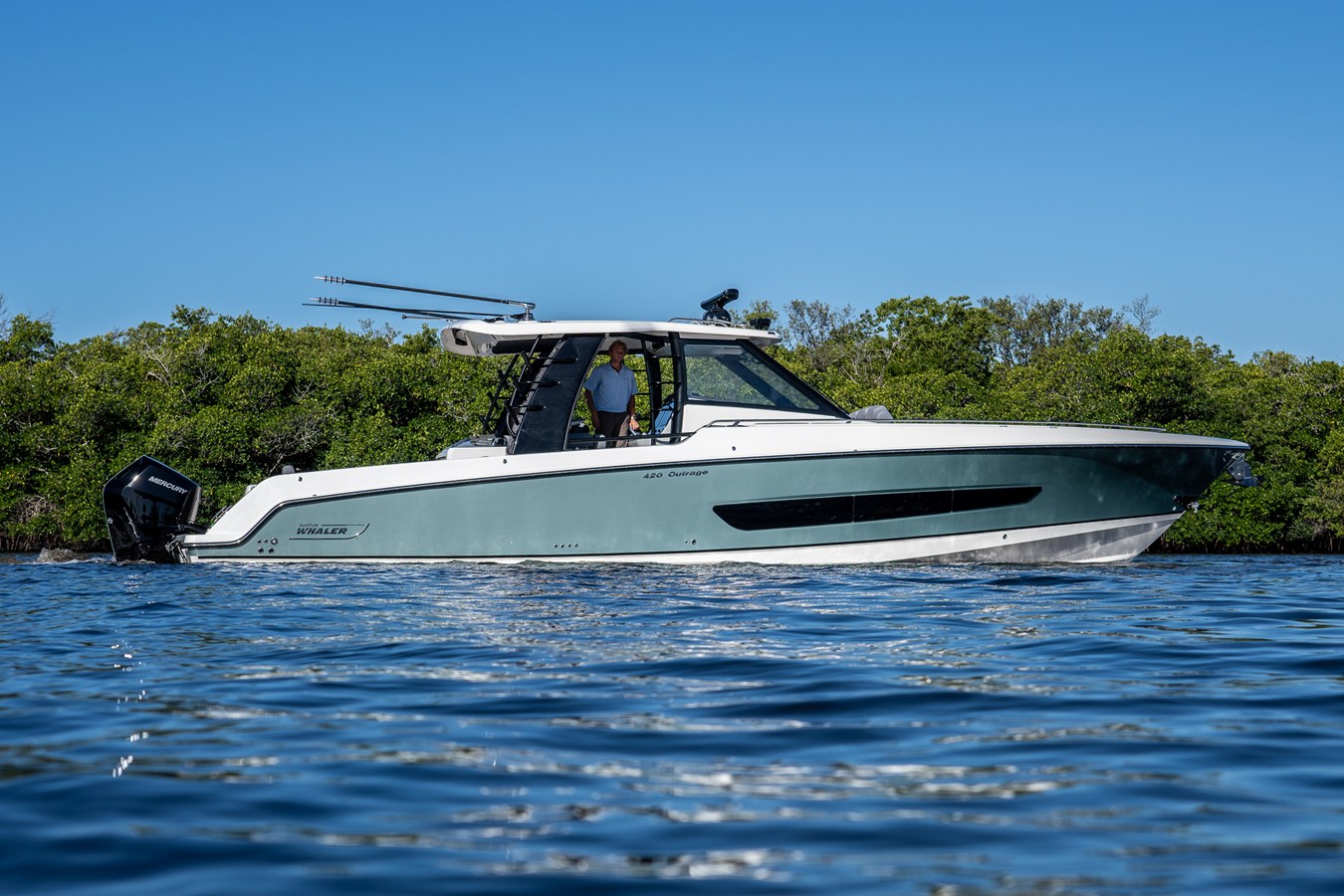 BOSTON WHALER 420 OUTRAGE, photo 39