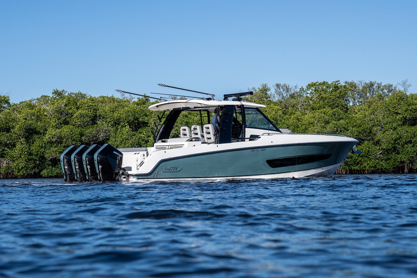 BOSTON WHALER 420 OUTRAGE, photo 47