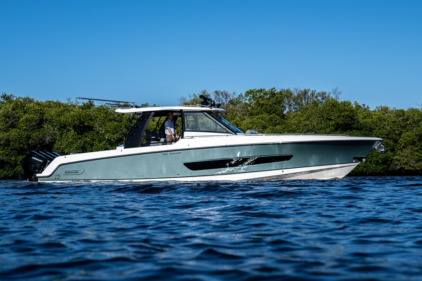BOSTON WHALER 420 OUTRAGE, photo 50