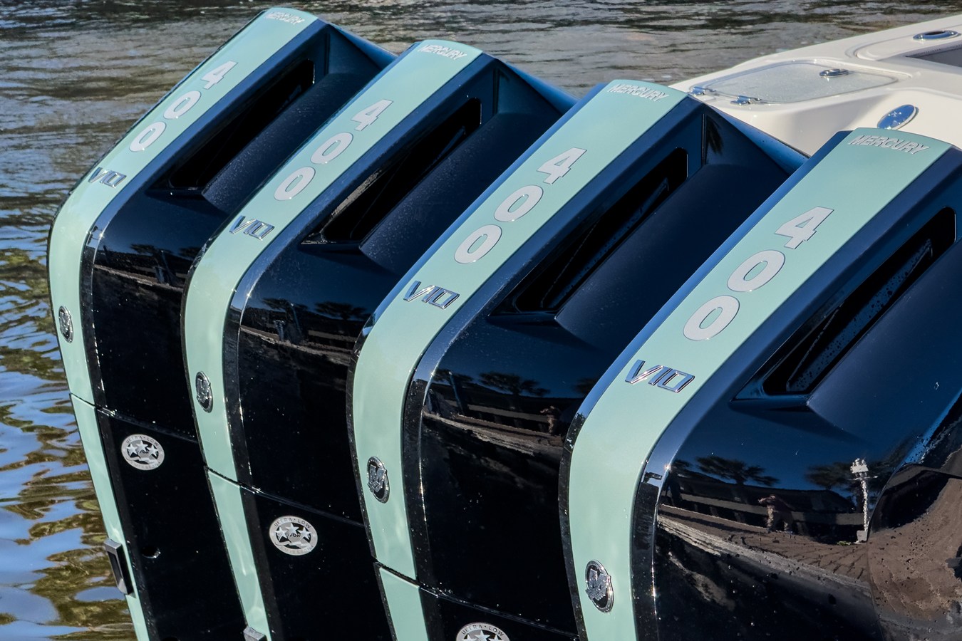 BOSTON WHALER 420 OUTRAGE, photo 52