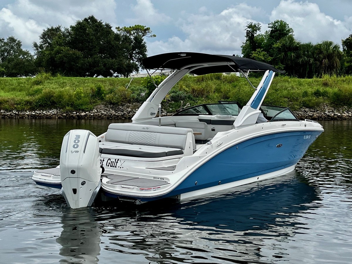 Sea Ray 270 SDX OUTBOARD — 2024 Sea Ray 270 SDX Outboard — photo 2