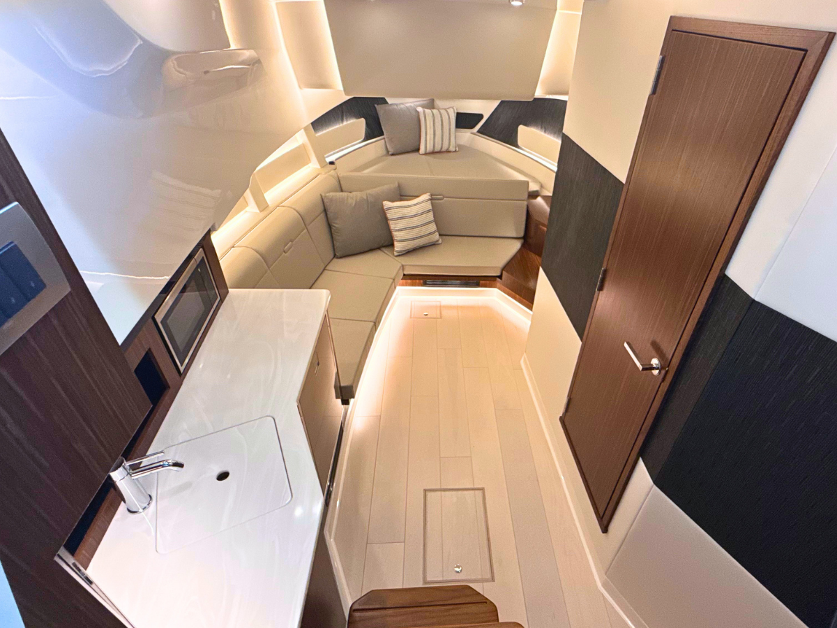 SEA RAY SUNDANCER 370, photo 30