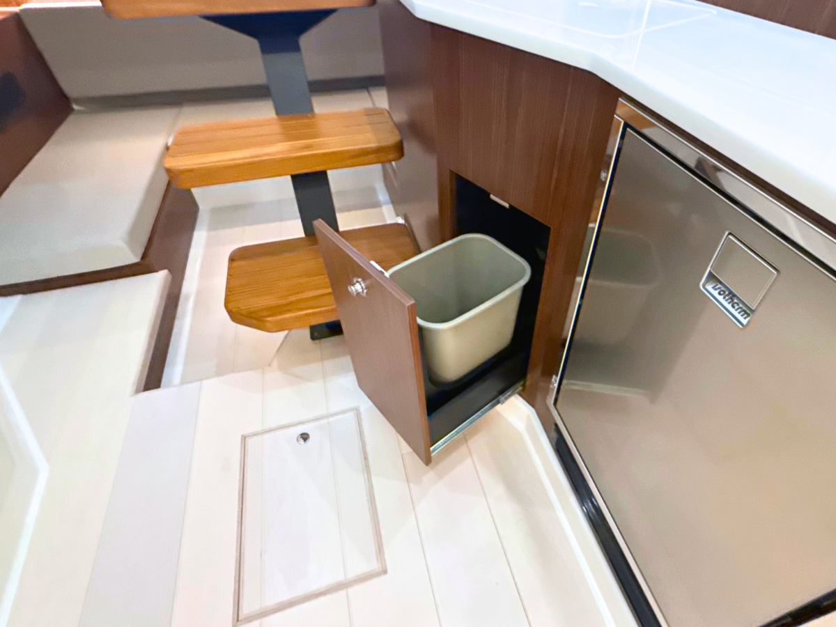 SEA RAY SUNDANCER 370, photo 36