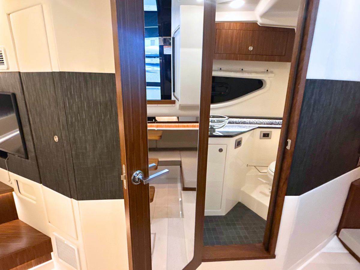 SEA RAY SUNDANCER 370, photo 41