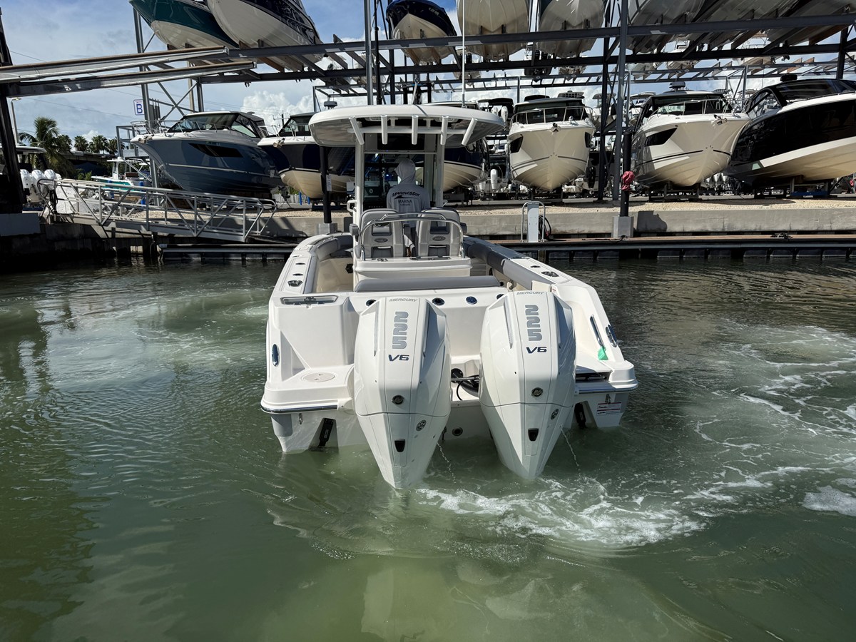 BOSTON WHALER 250 OUTRAGE, photo 5