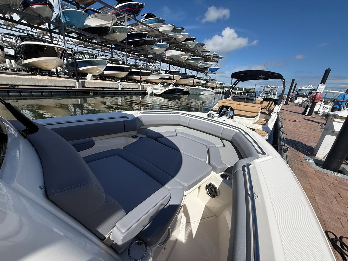 BOSTON WHALER 250 OUTRAGE, photo 7