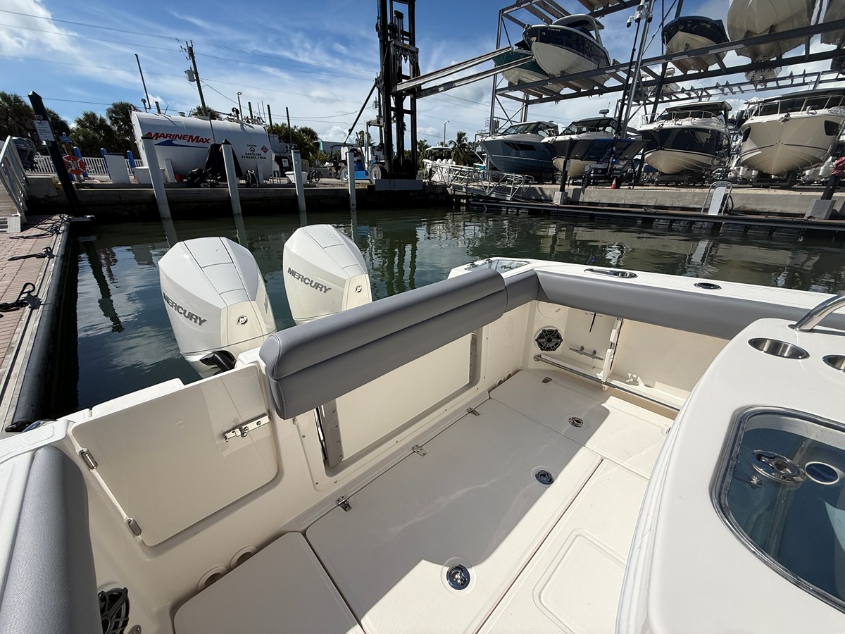 BOSTON WHALER 250 OUTRAGE, photo 26