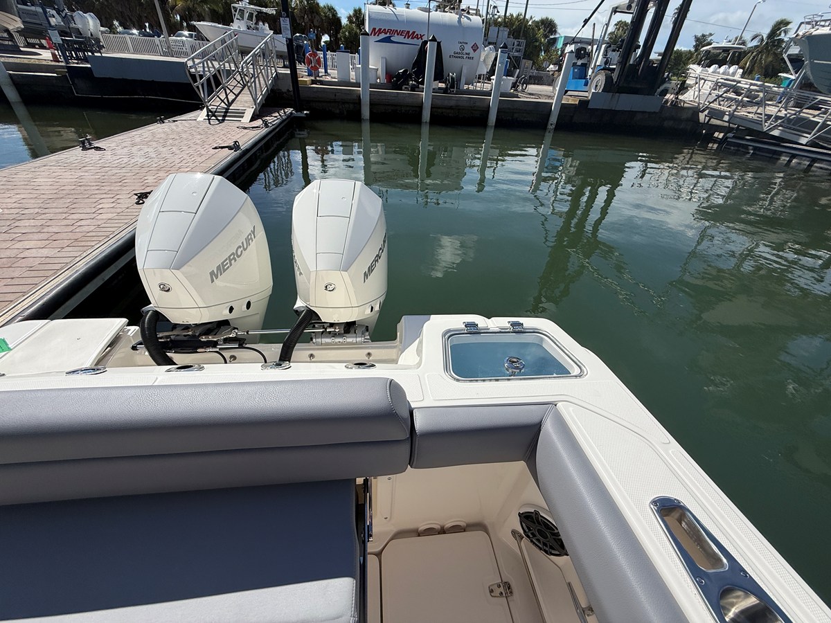 BOSTON WHALER 250 OUTRAGE, photo 28