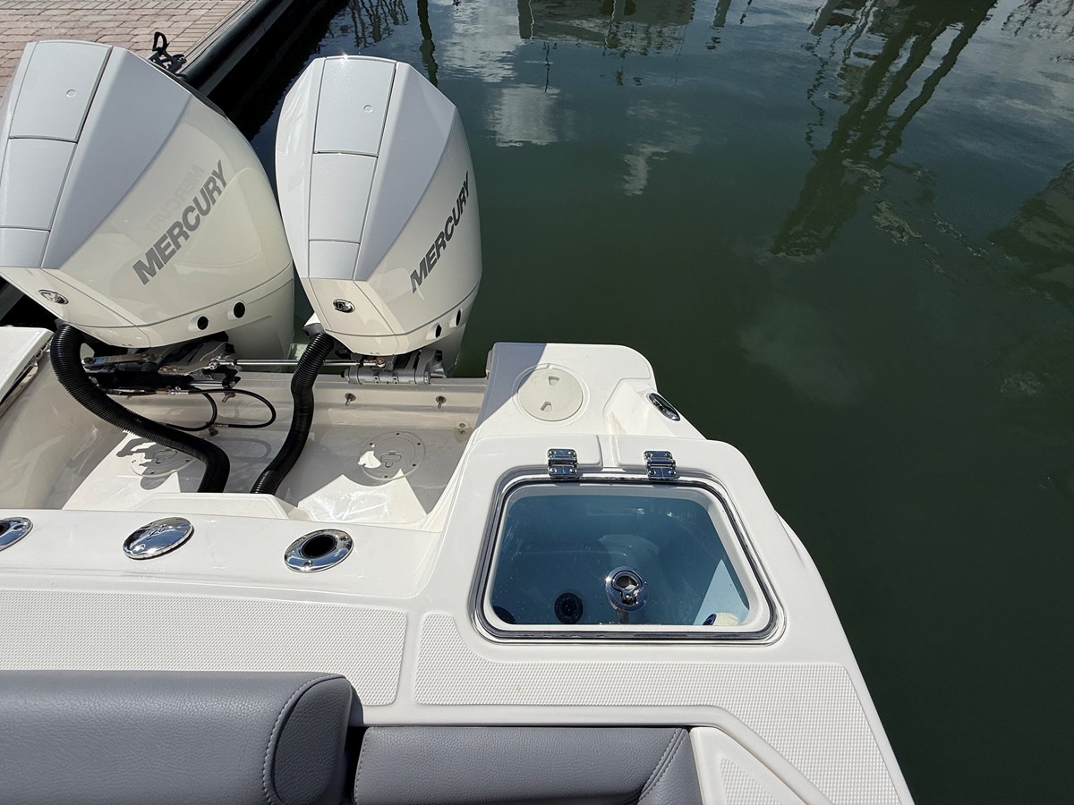 BOSTON WHALER 250 OUTRAGE, photo 29