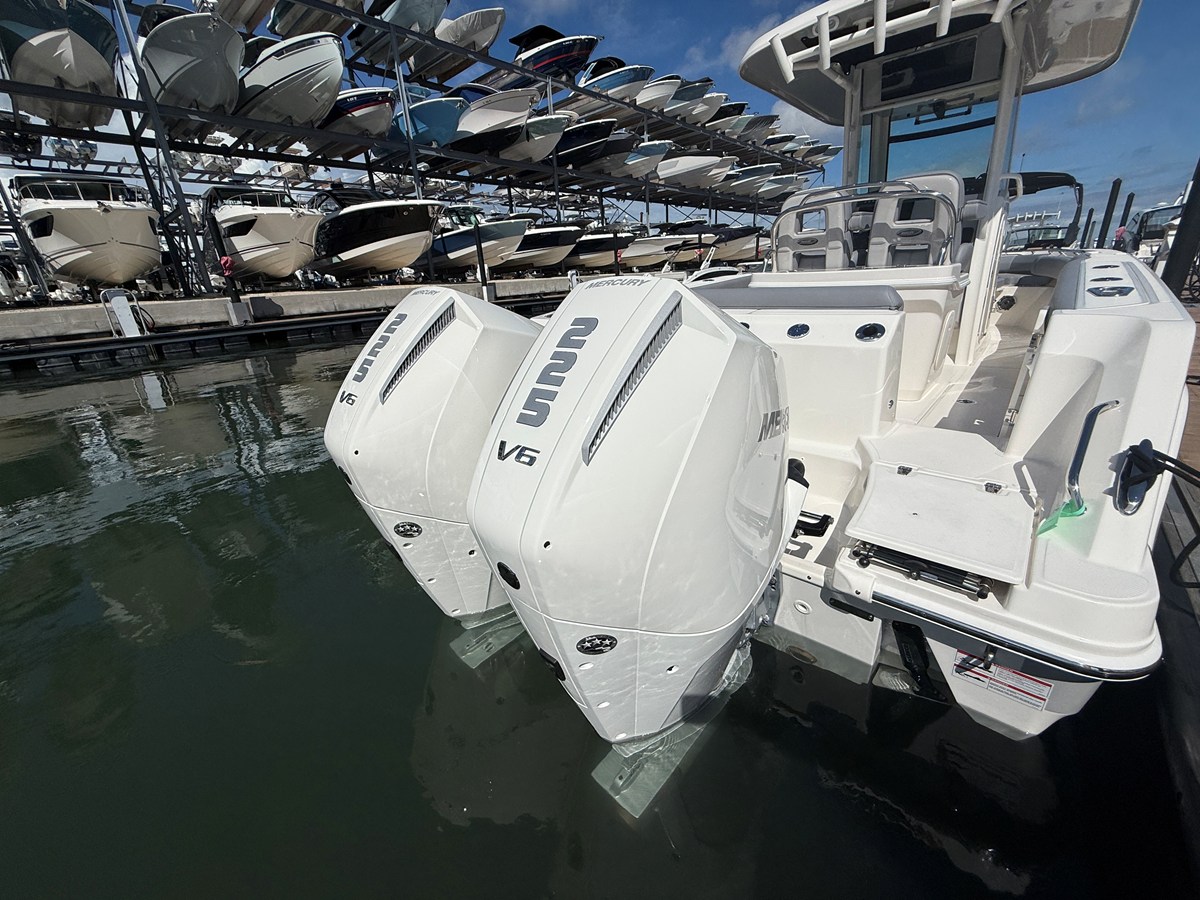 BOSTON WHALER 250 OUTRAGE, photo 35