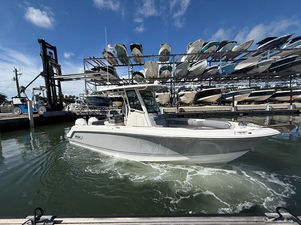 BOSTON WHALER 250 OUTRAGE